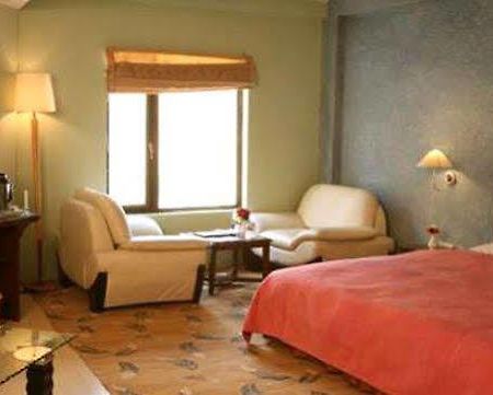 Sarovar Portico Badrinath Hotel Joshīmath Szoba fotó