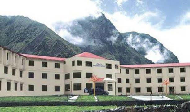 Sarovar Portico Badrinath Hotel Joshīmath Kültér fotó